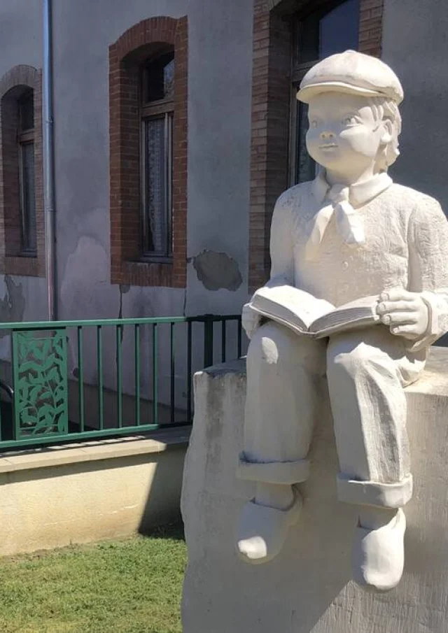 Mjaymta1njmynmy0mgexn2zmnwzhytq3ntljmte3nwezmgzinju